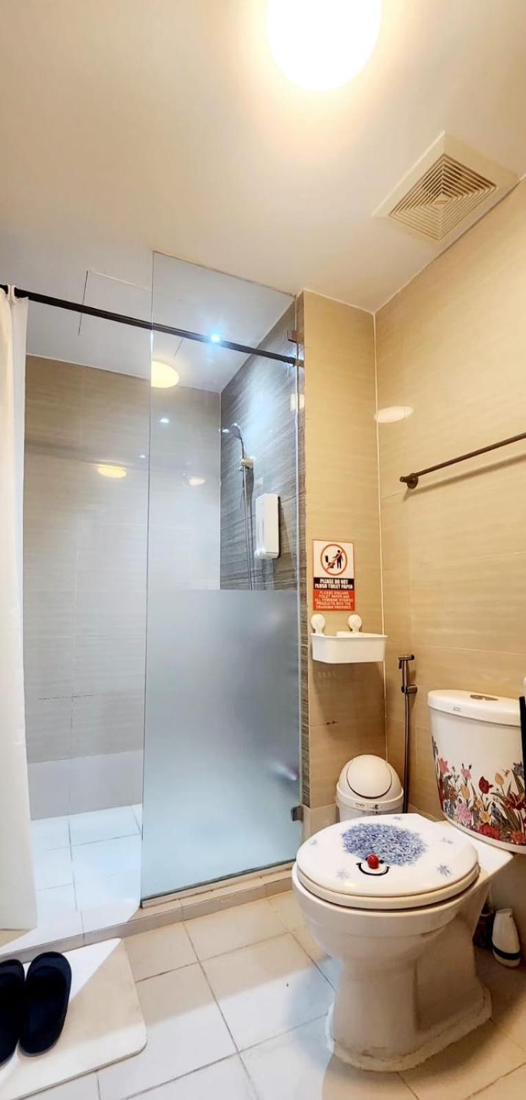 Spacious Cozy Suite At The Venice Mall With Free Parking And Washing Machine (Adults Only) Taguig Eksteriør billede